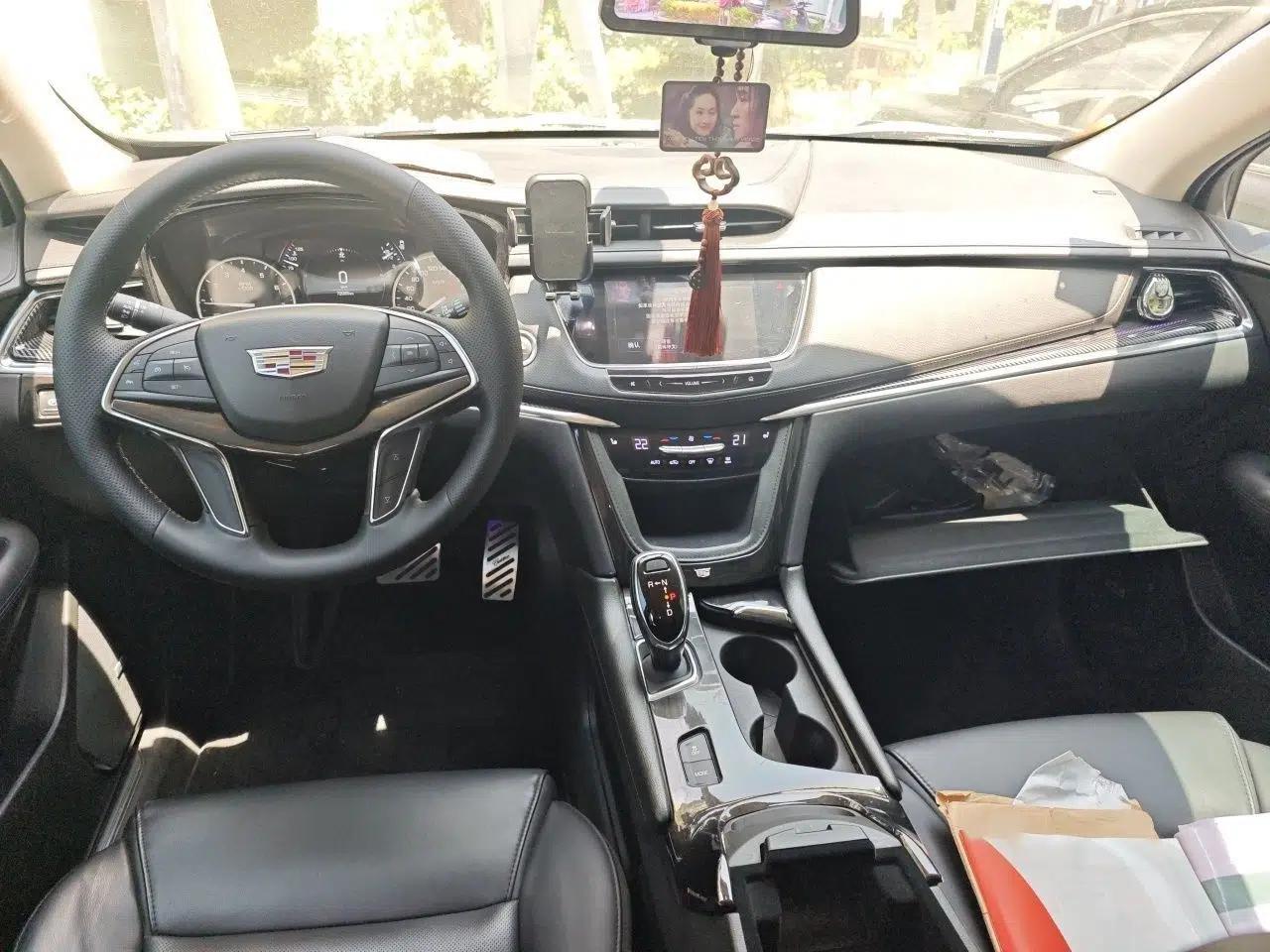 Cadillac XT5 2018 25T Luxury Model — миниатюра 18