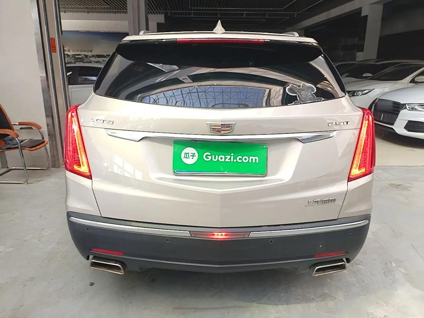 Cadillac XT5 2016 25T Luxury Model — миниатюра 5