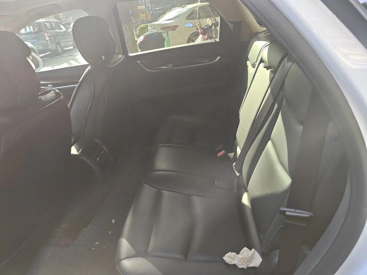 Cadillac XT5 2018 25T Luxury Model — миниатюра 17