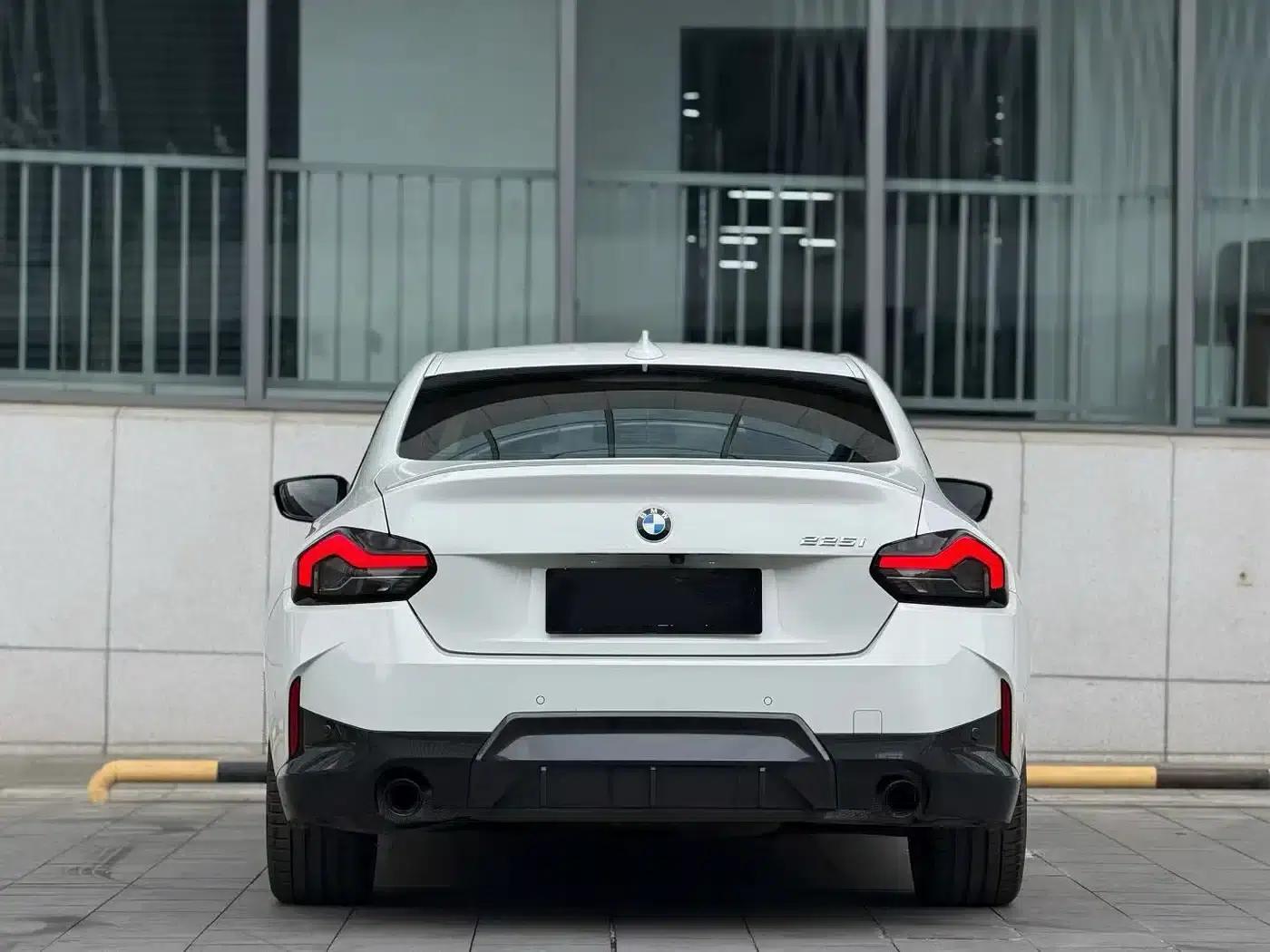 2022 BMW 2 Series Imported Model 225i M Sport Shadow Edition — миниатюра 9