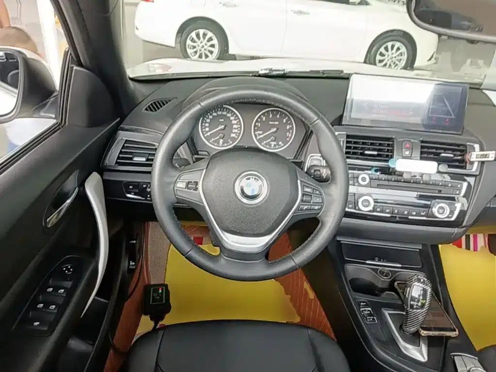 2015 BMW 2 Series Imported 218i Convertible Coupe — миниатюра 11