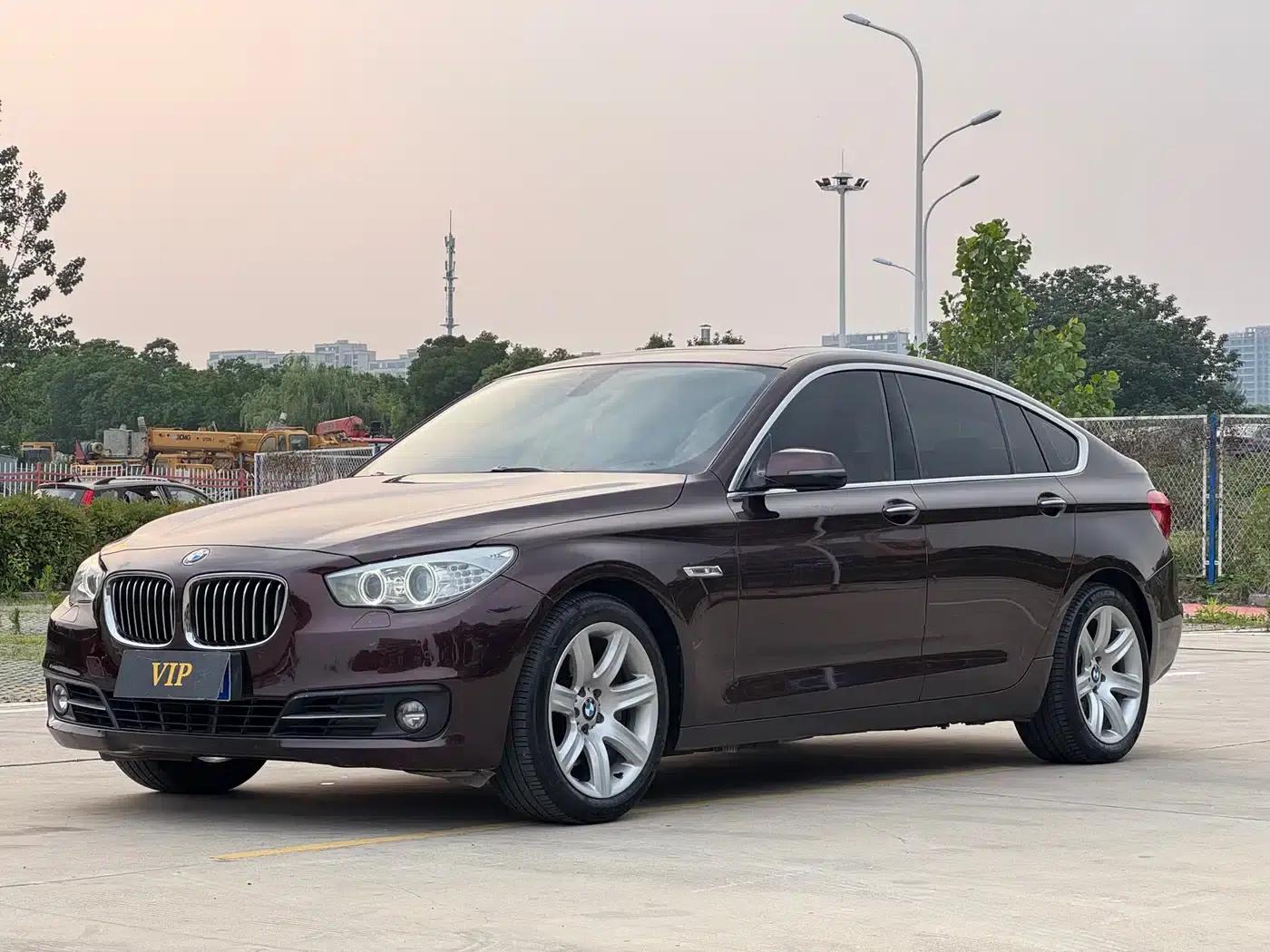 BMW 5 Series GT 2017 528i Leading Edition — миниатюра 1