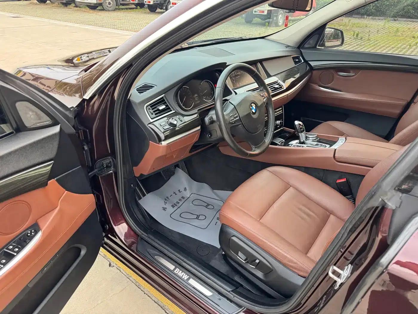 BMW 5 Series GT 2017 528i Leading Edition — миниатюра 9