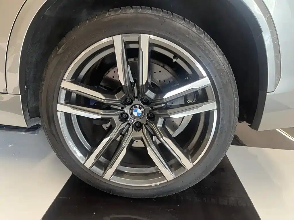 2020 BMW X5 M — миниатюра 11