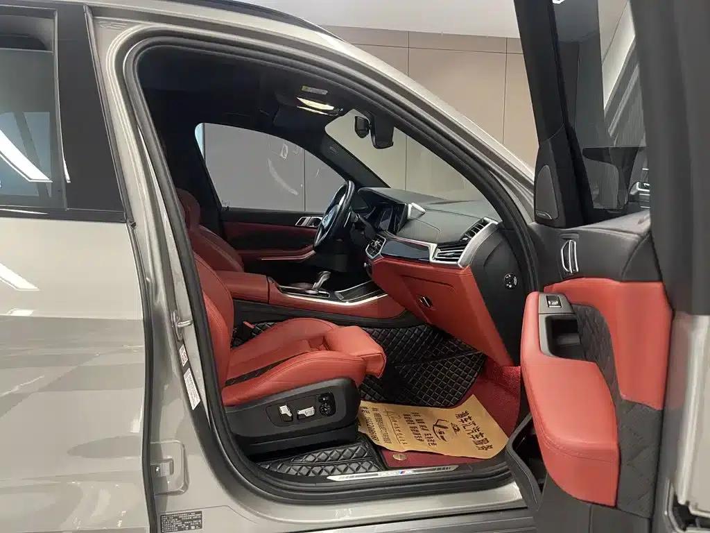 2020 BMW X5 M — миниатюра 17