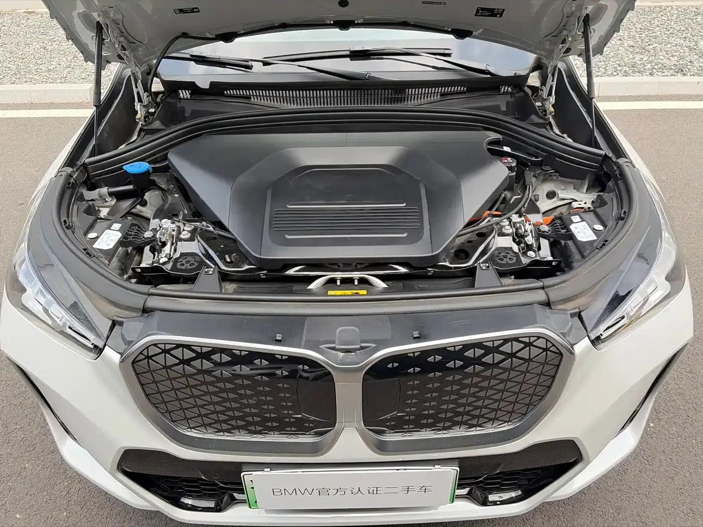 BMW iX1 2025 eDrive25L M Sport Package — миниатюра 15