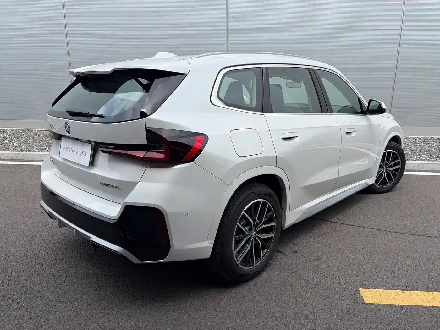 BMW iX1 2025 eDrive25L M Sport Package — миниатюра 5