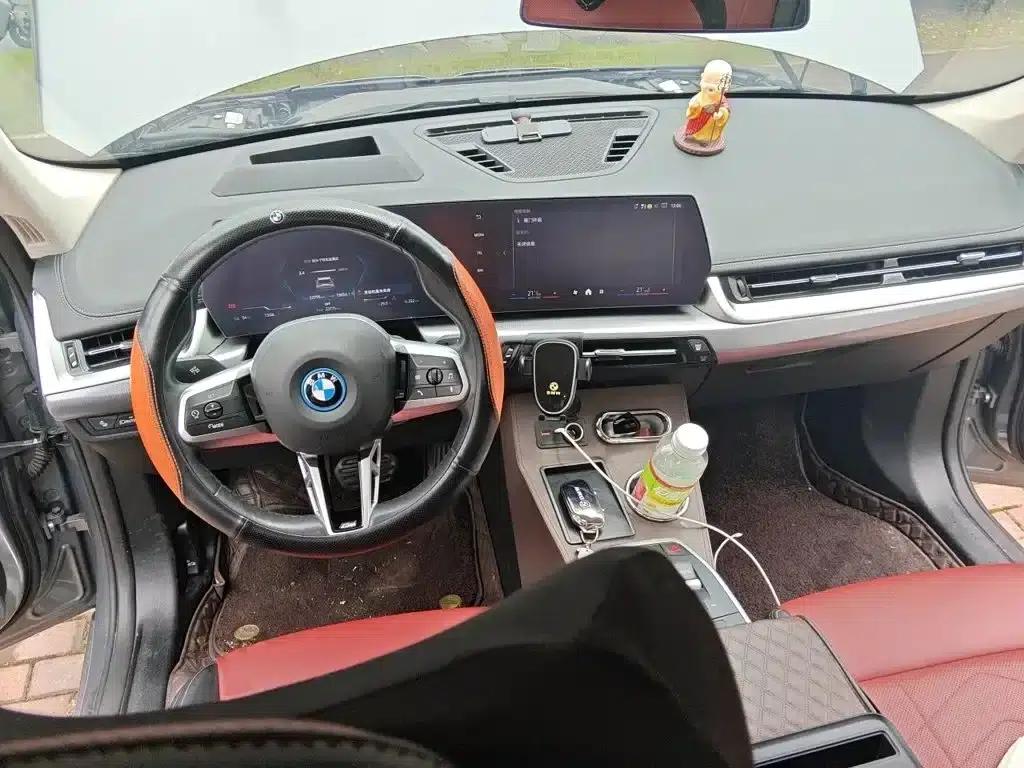 2023 BMW iX1 xDrive30L M Sport Package — миниатюра 13