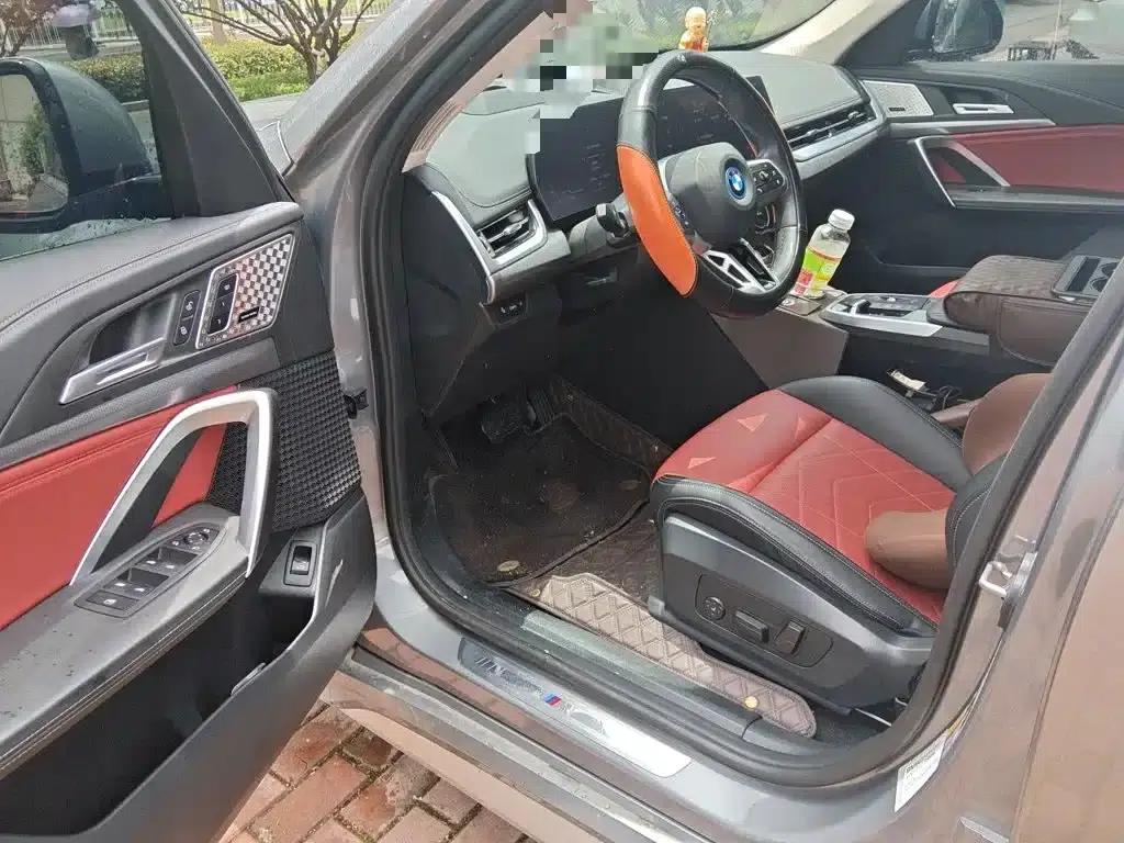 2023 BMW iX1 xDrive30L M Sport Package — миниатюра 14