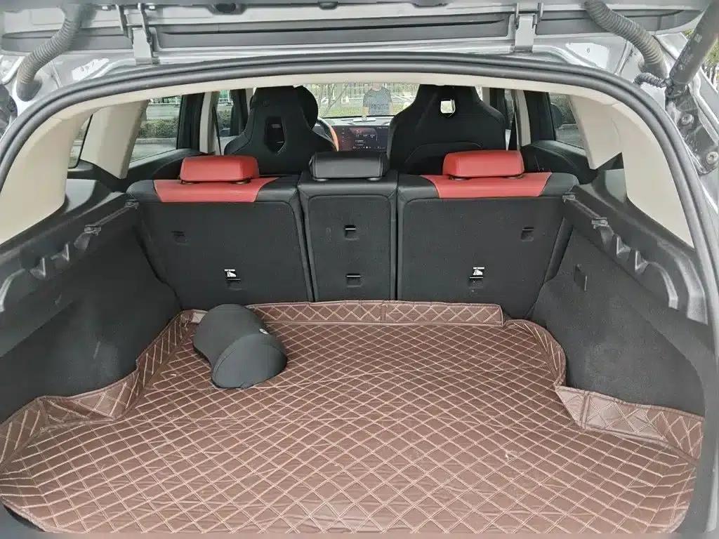 2023 BMW iX1 xDrive30L M Sport Package — миниатюра 10