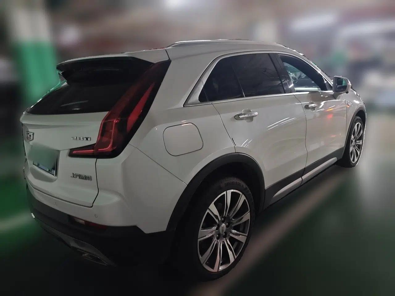 Cadillac XT4 2020 28T 4x4 Platinum Sport Edition — миниатюра 6