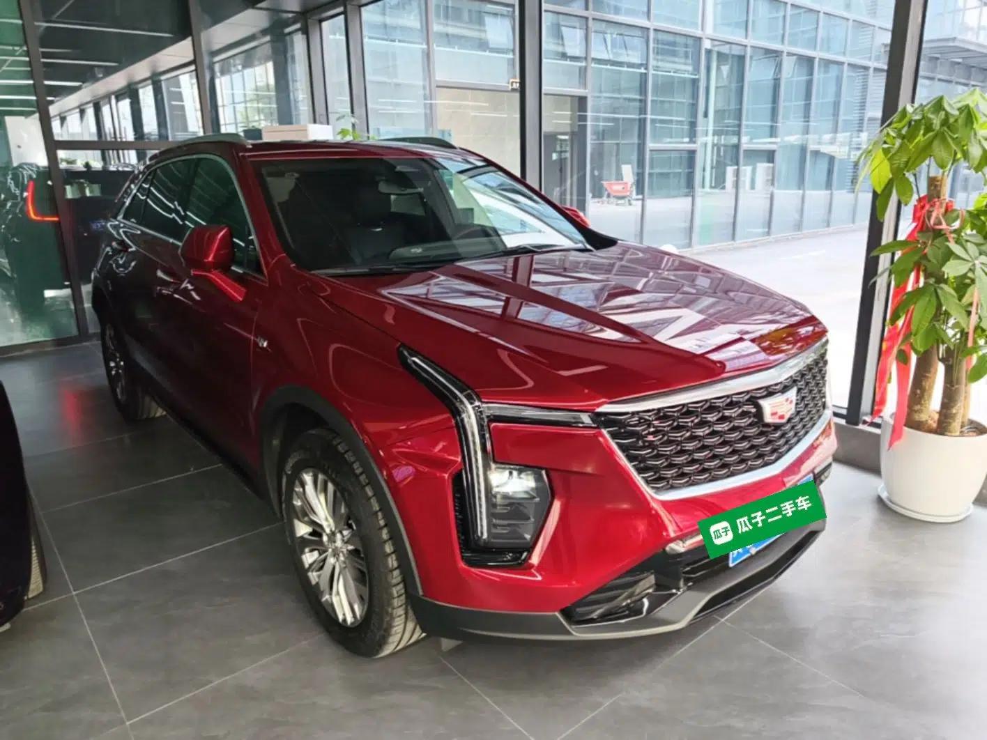 Cadillac XT4 2024 28T Two-Wheel-Drive Luxury Version — миниатюра 12