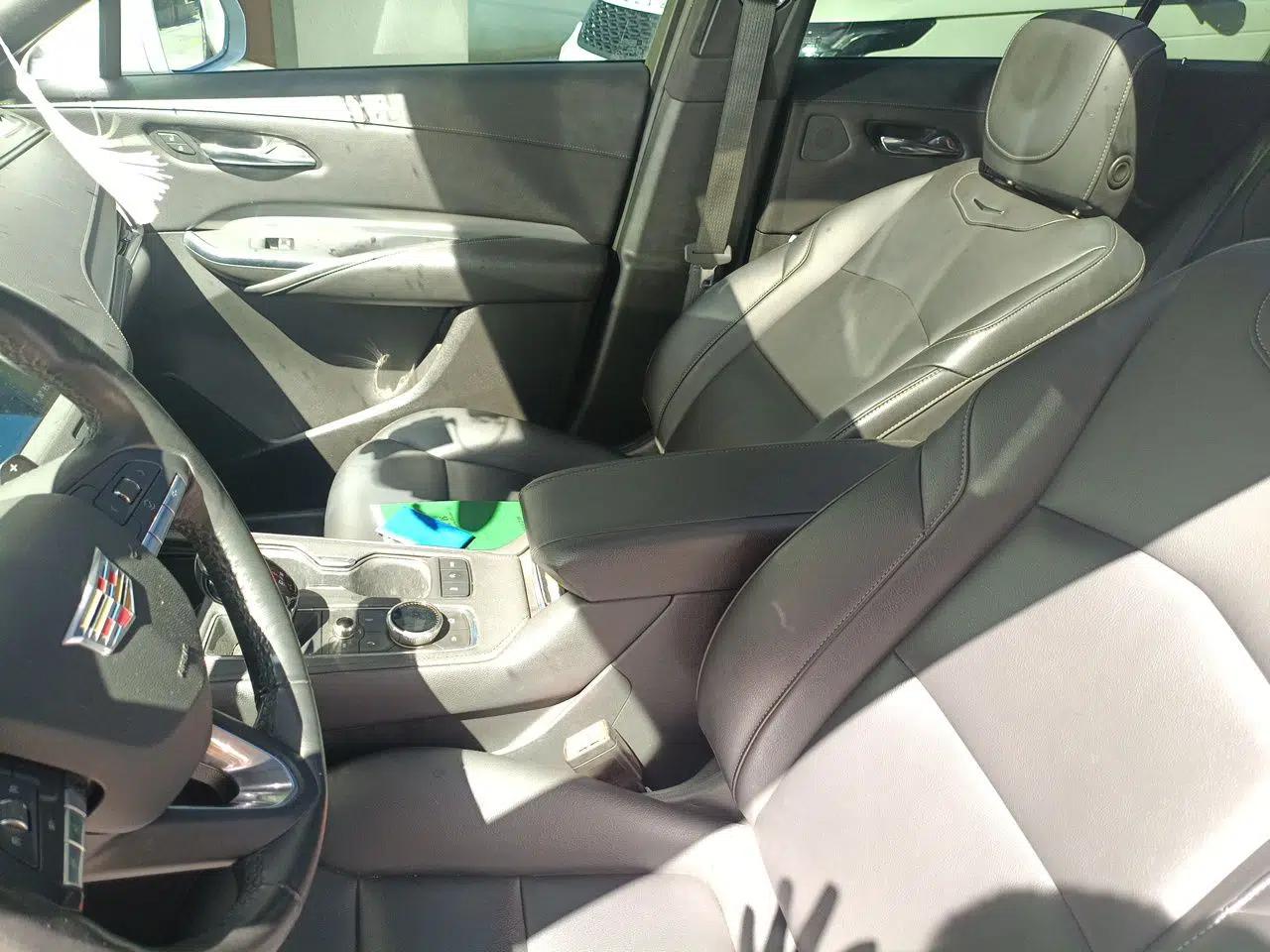 Cadillac XT4 2020 Revised Version 28T Two-Wheel Drive Leading Edition — миниатюра 15