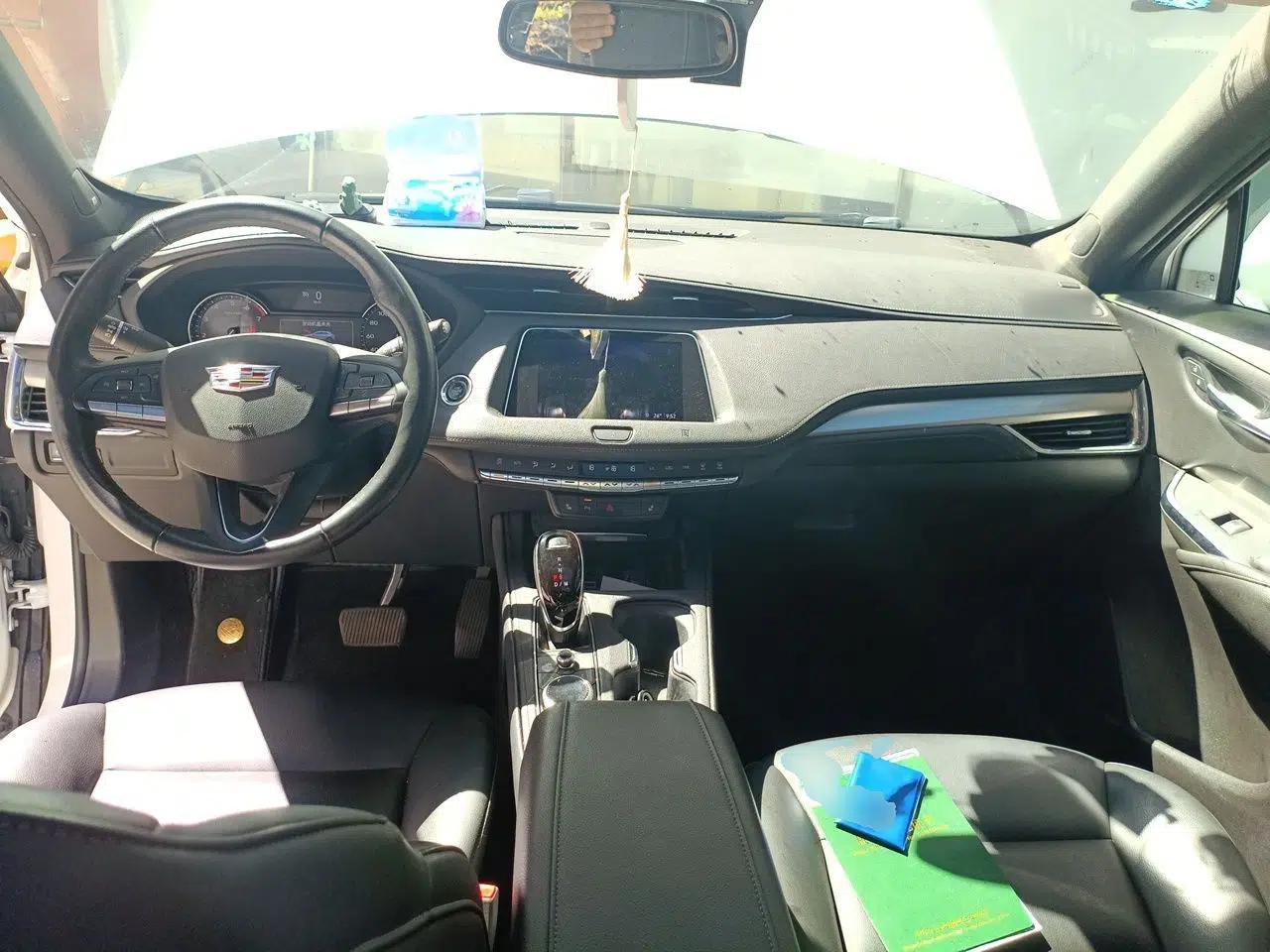 Cadillac XT4 2020 Revised Version 28T Two-Wheel Drive Leading Edition — миниатюра 9