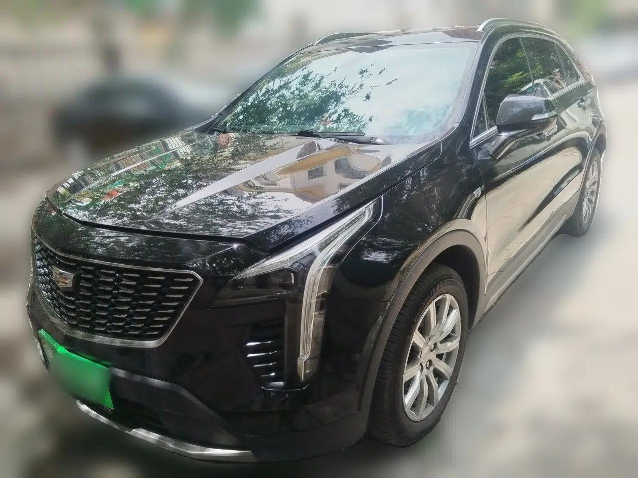 Cadillac XT4 2021 28T Two-Wheel Drive Luxury Version — миниатюра 1