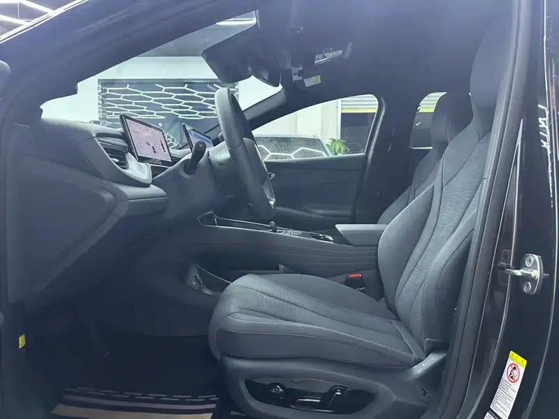 Seal 06GT 2025 605 2WD Hot Wave Edition — миниатюра 8