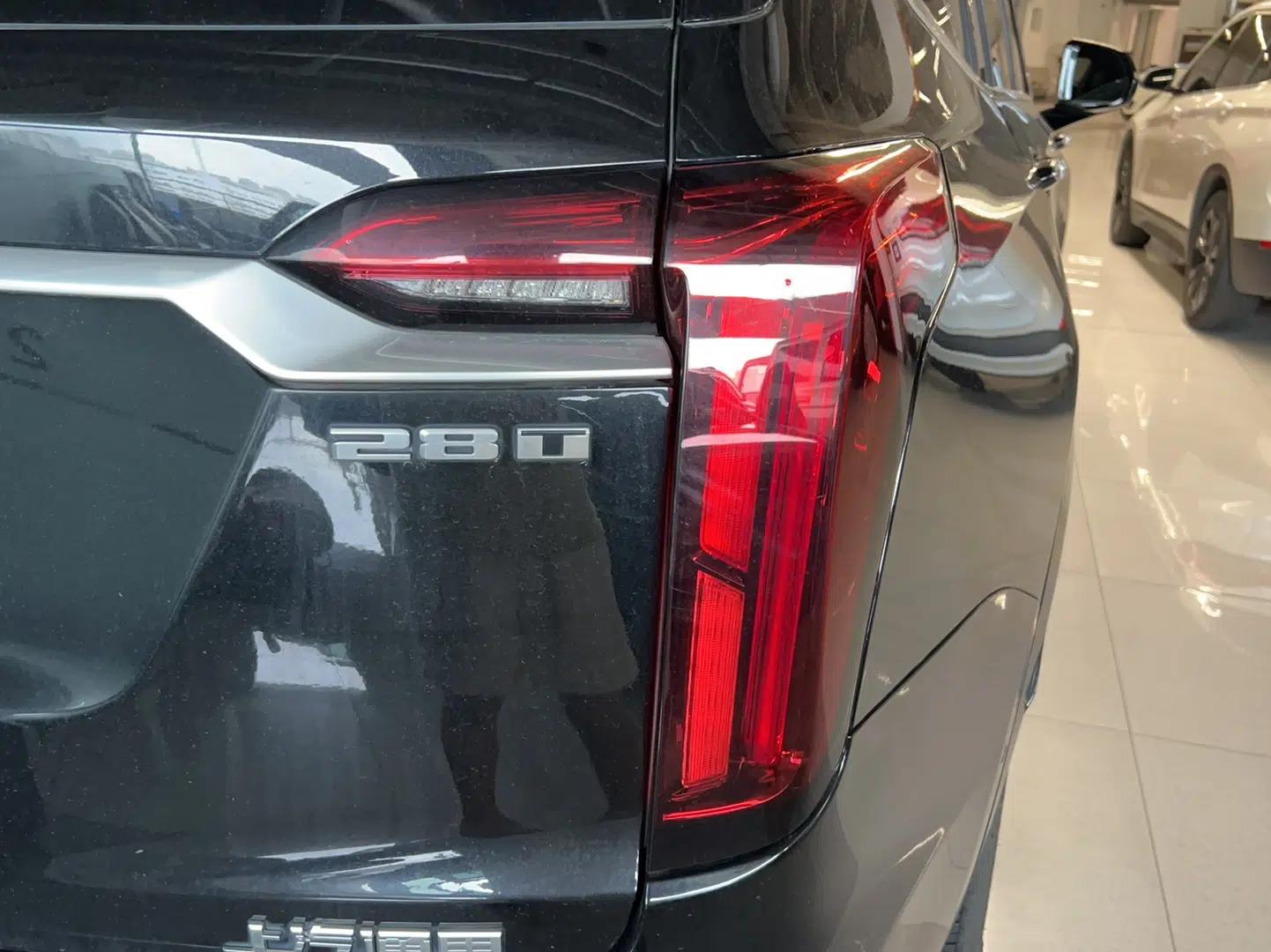 Cadillac XT6 2020 Revised Version 28T Six-Seater Luxury Edition — миниатюра 6