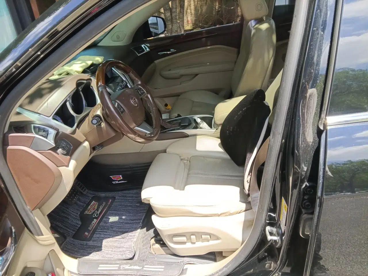 Cadillac SRX 2012 3.0L Luxury Model — миниатюра 15