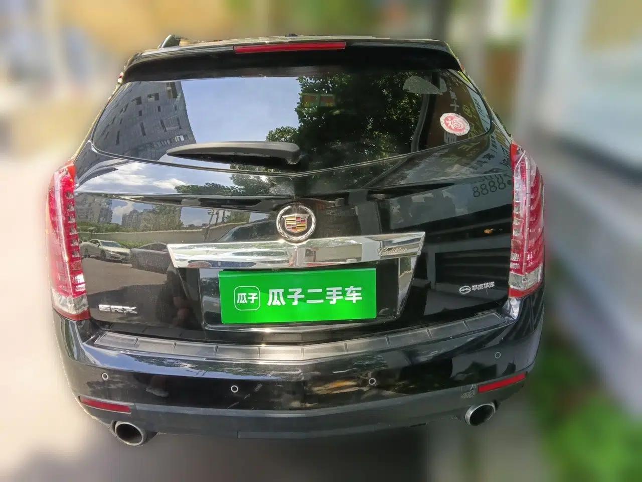 Cadillac SRX 2012 3.0L Luxury Model — миниатюра 5