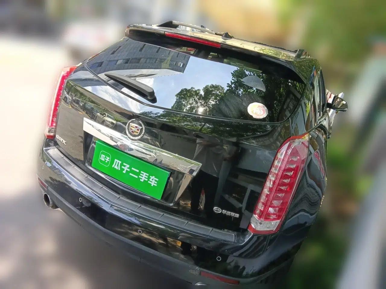 Cadillac SRX 2012 3.0L Luxury Model — миниатюра 6