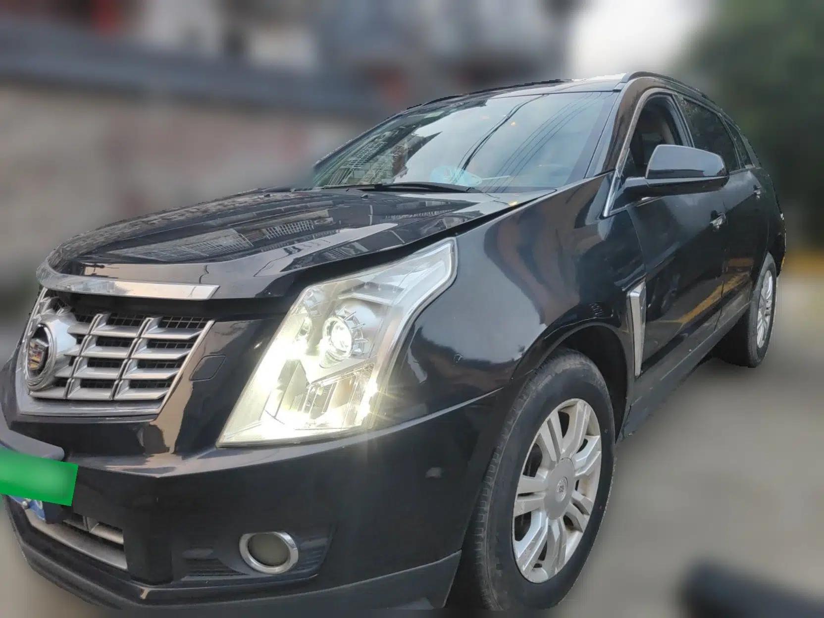 Cadillac SRX 2015 3.0L Comfort Version — миниатюра 1