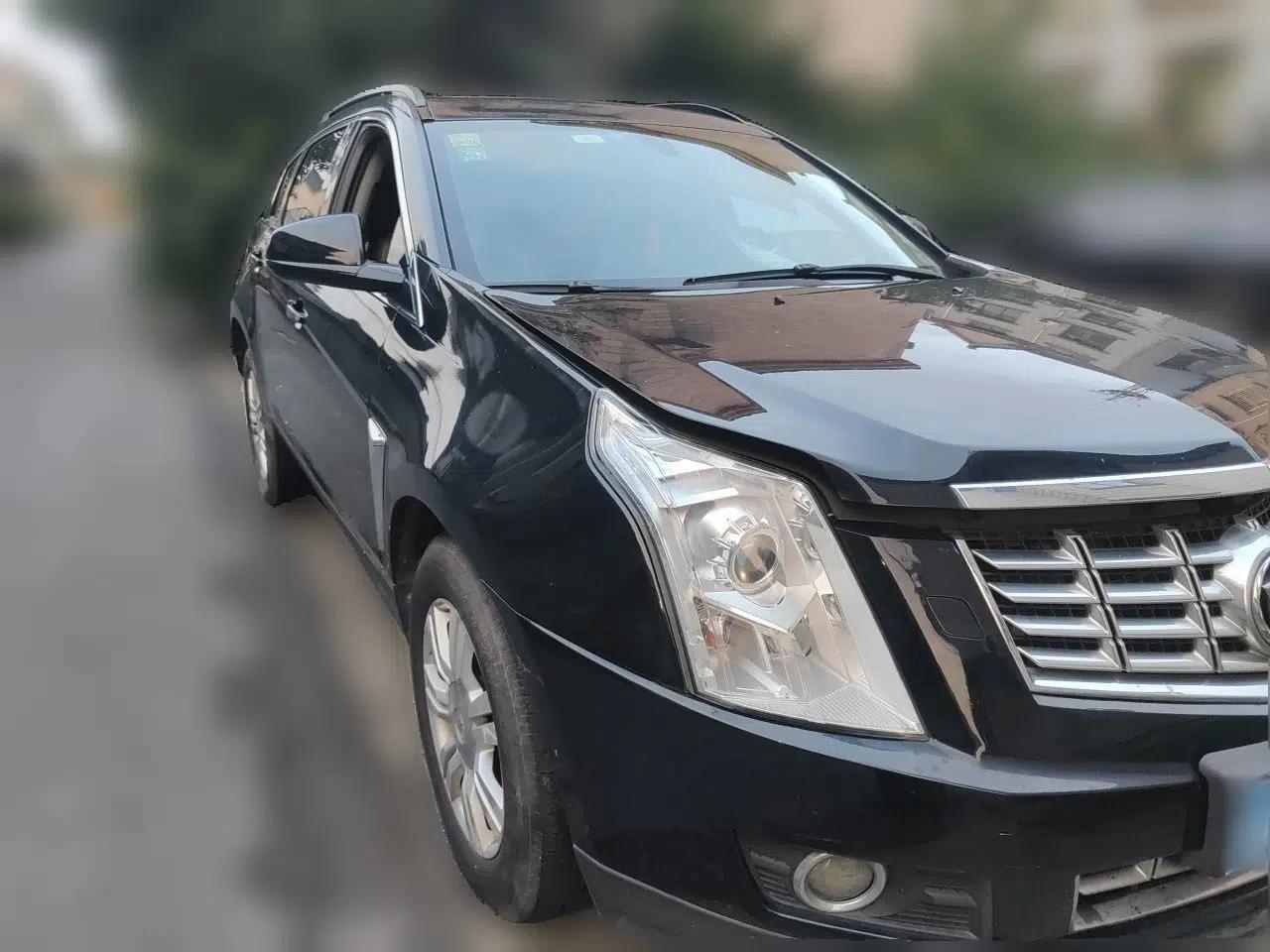 Cadillac SRX 2015 3.0L Comfort Version — миниатюра 3