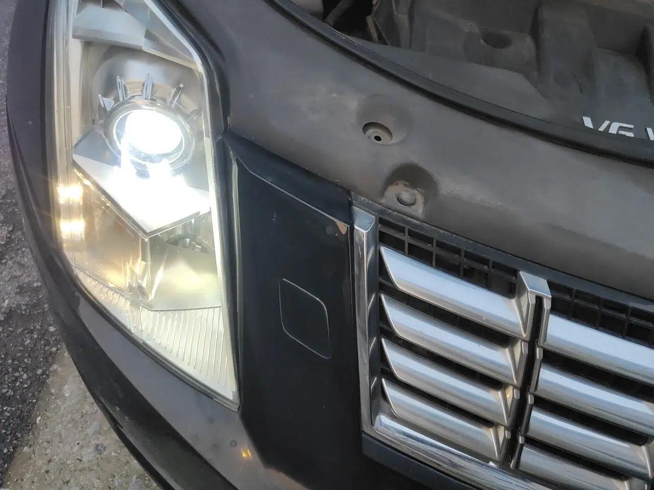 Cadillac SRX 2015 3.0L Comfort Version — миниатюра 7