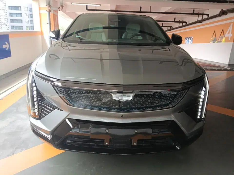 Cadillac OPTIQ 2024 Four-Wheel Drive Long-Range Version — миниатюра 2