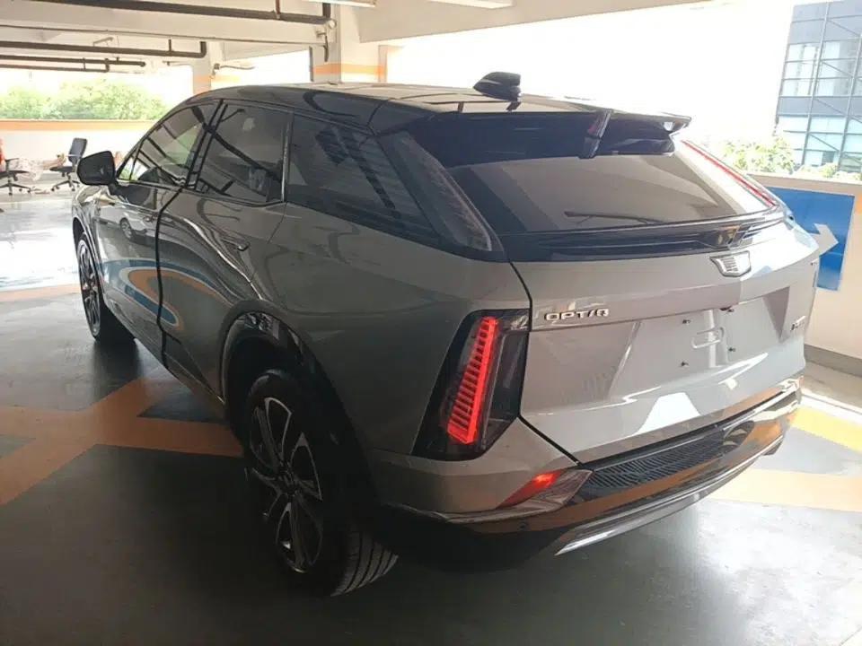 Cadillac OPTIQ 2024 Four-Wheel Drive Long-Range Version — миниатюра 4