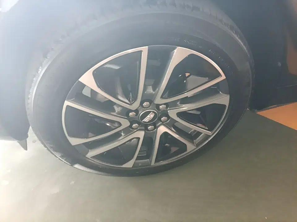 Cadillac OPTIQ 2024 Four-Wheel Drive Long-Range Version — миниатюра 10