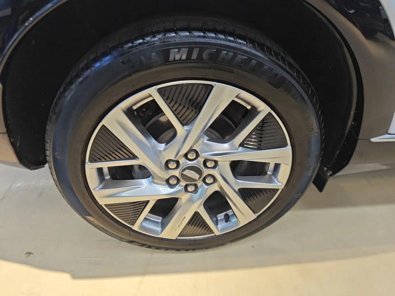 Cadillac OPTIQ 2024 Standard Range Version — миниатюра 11