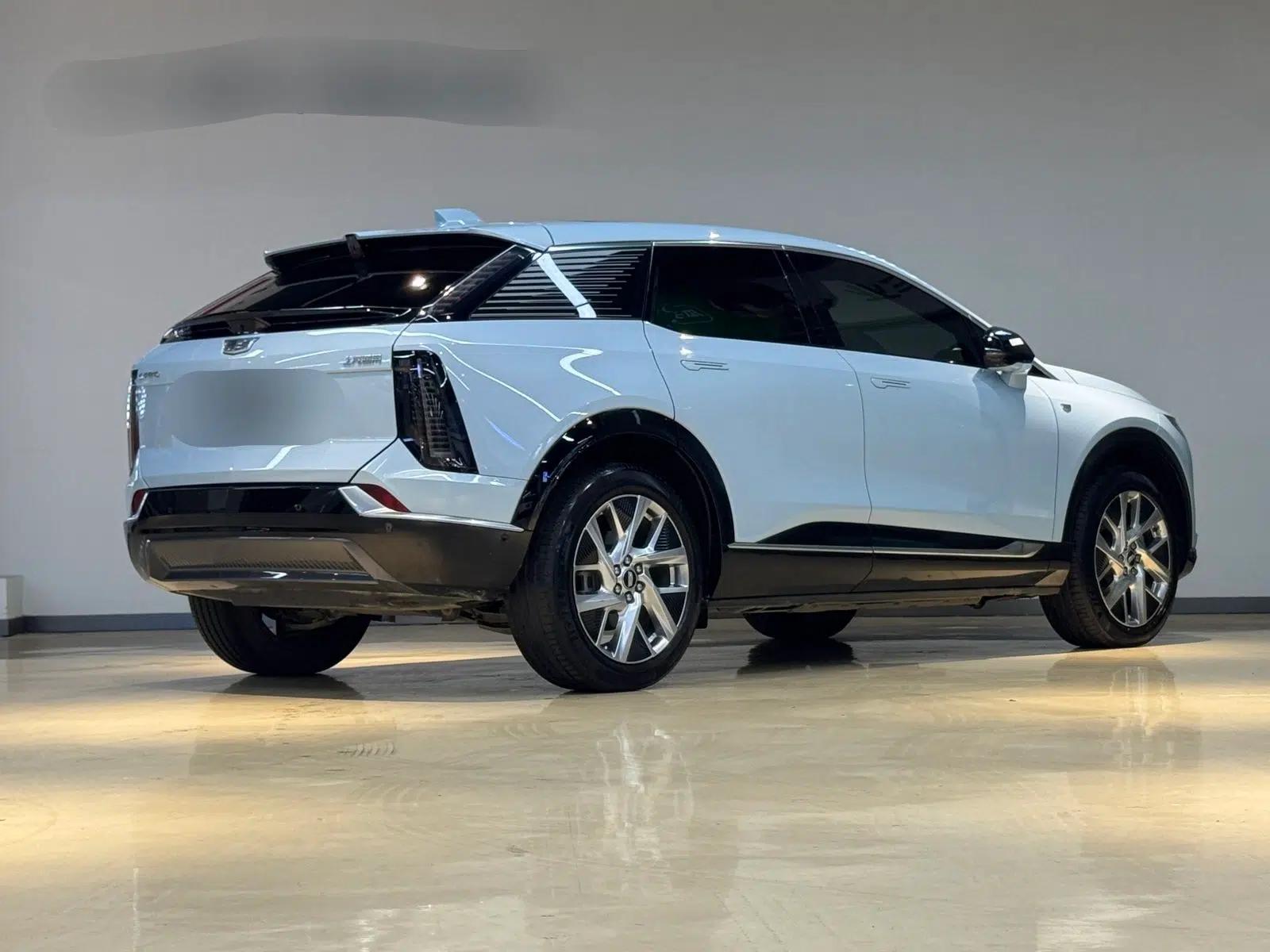 Cadillac OPTIQ 2024 Standard Range Version — миниатюра 16