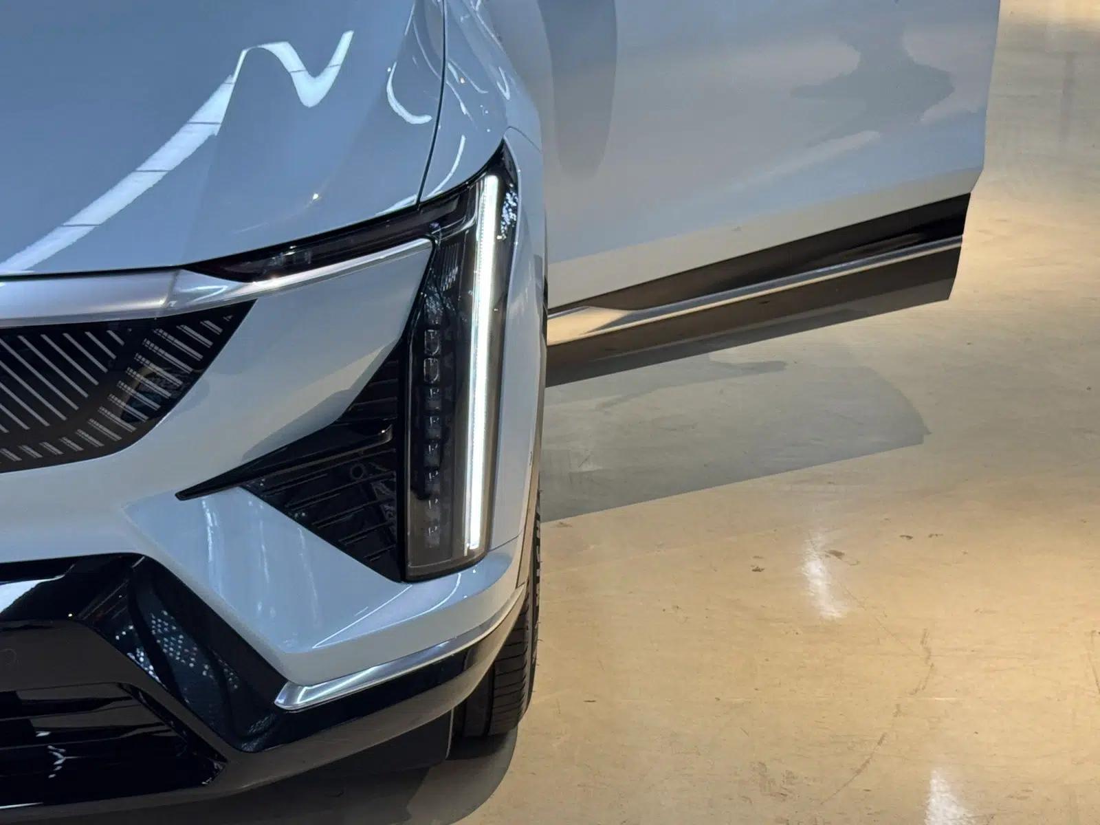 Cadillac OPTIQ 2024 Standard Range Version — миниатюра 8