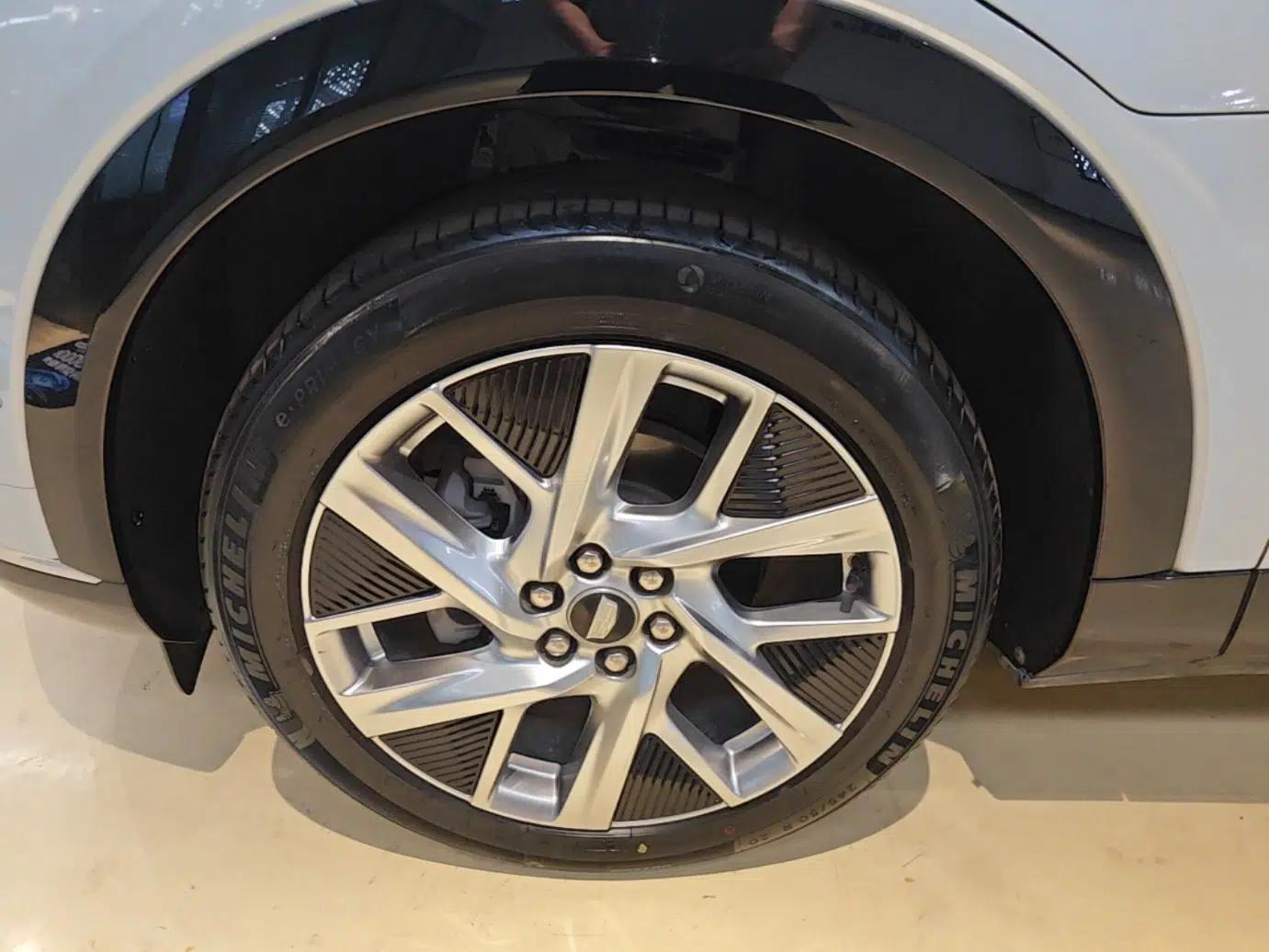 Cadillac OPTIQ 2024 Standard Range Version — миниатюра 10