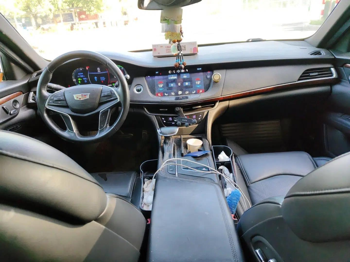 Cadillac CT6 PLUG-IN 2017 30E Elite Version — миниатюра 9