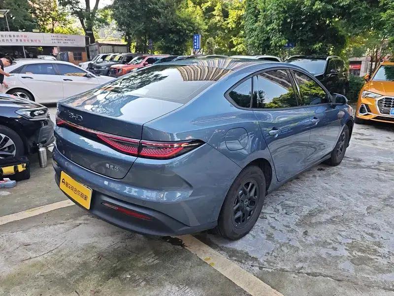Seal 05DM 2026 DM-i 128KM Luxury Edition — миниатюра 6