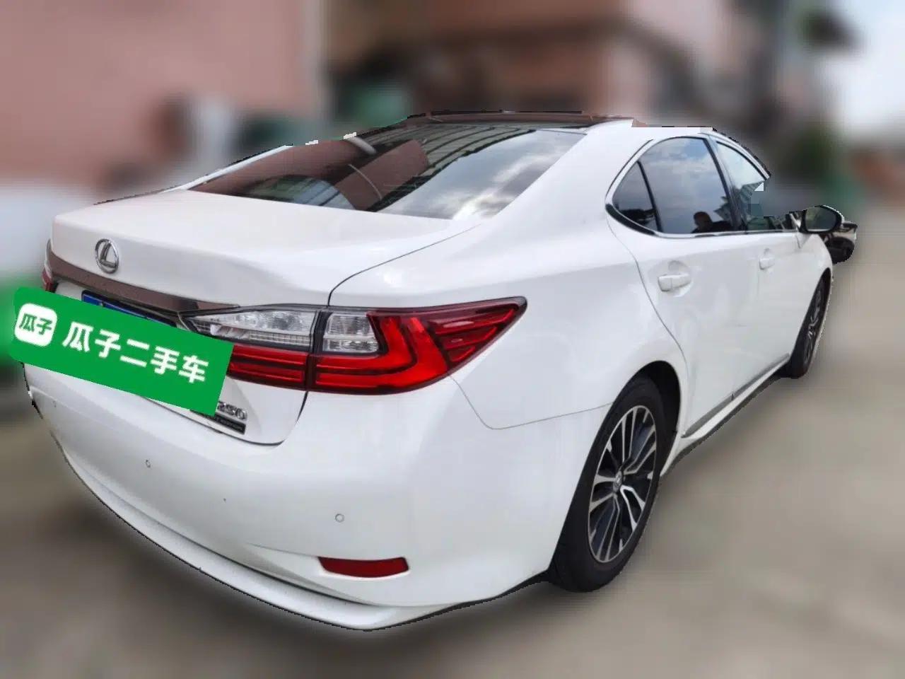 Lexus ES 2015 250 Elegant Edition — миниатюра 6