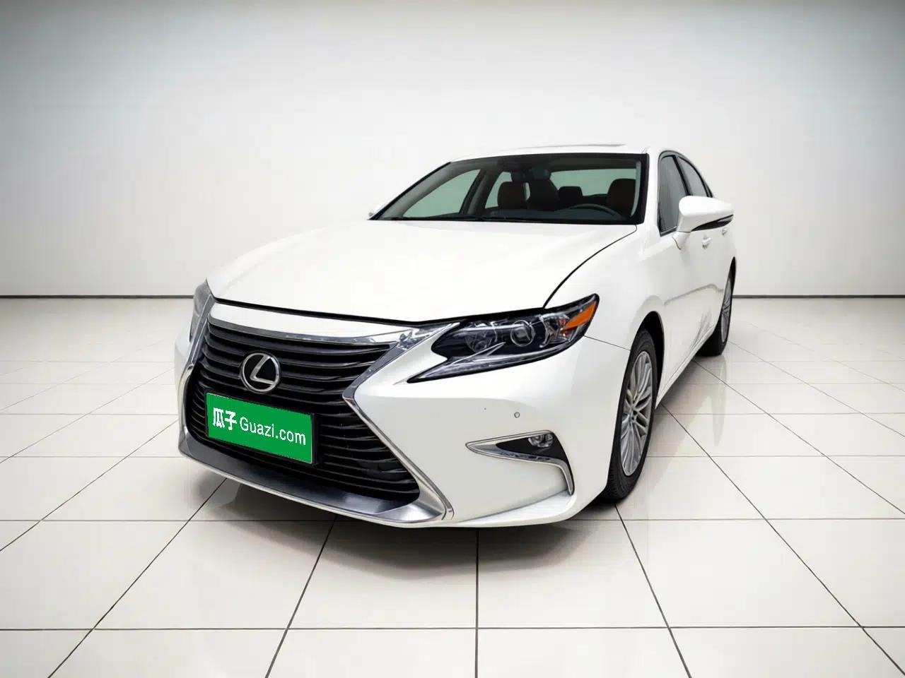 Lexus ES 2015 200 Elite Edition — миниатюра 1