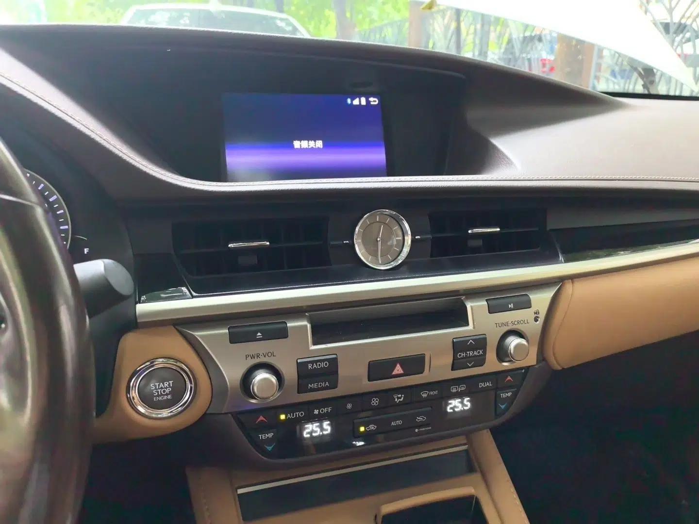 Lexus ES 2015 200 Elite Edition — миниатюра 12