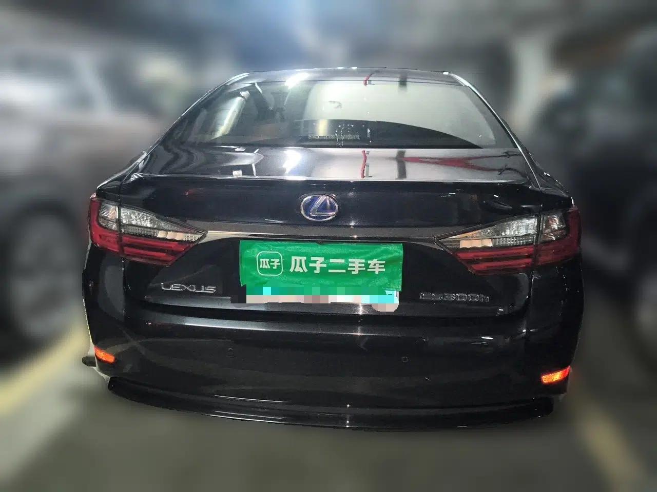 Lexus ES 2015 300h Luxury Edition — миниатюра 5