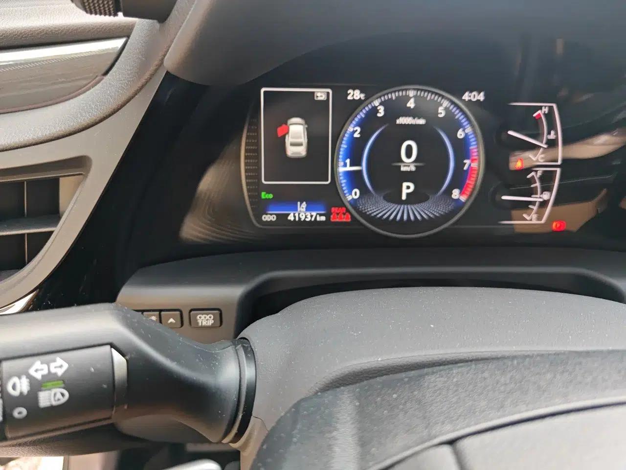 Lexus ES 2021 200 Excellence Edition — миниатюра 12