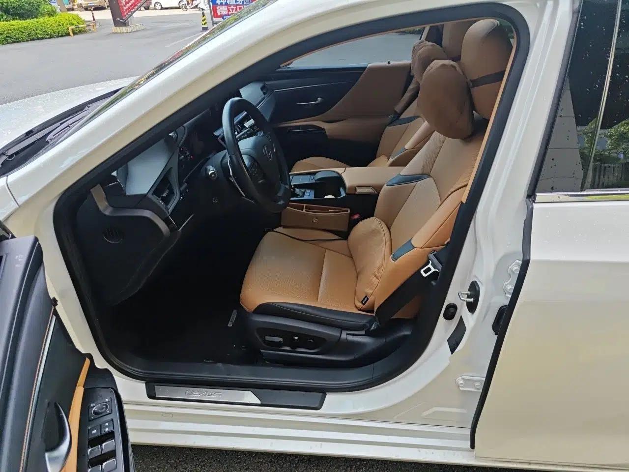 Lexus ES 2021 200 Excellence Edition — миниатюра 15