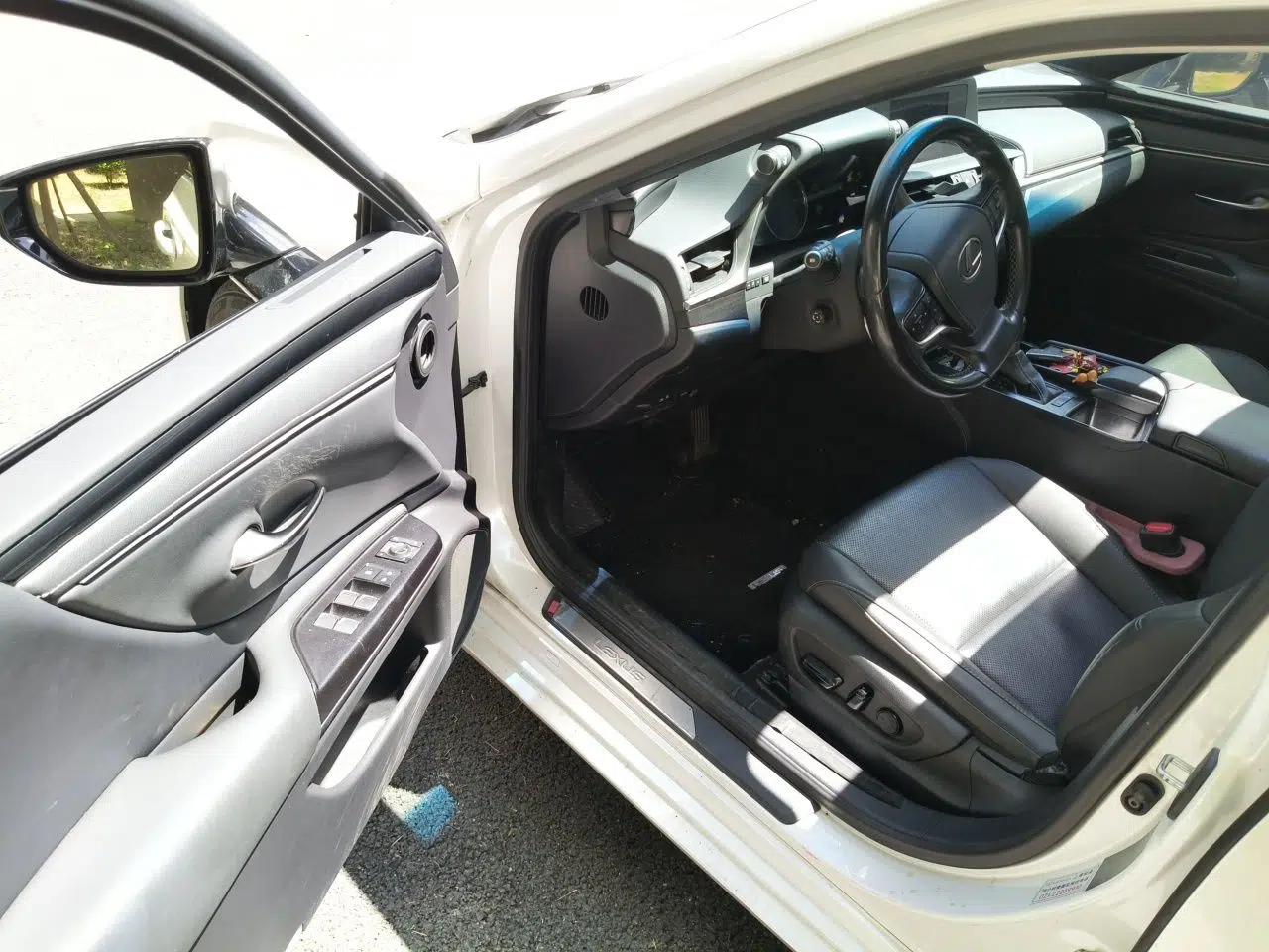 Lexus ES 2021 200 Excellence Edition — миниатюра 16