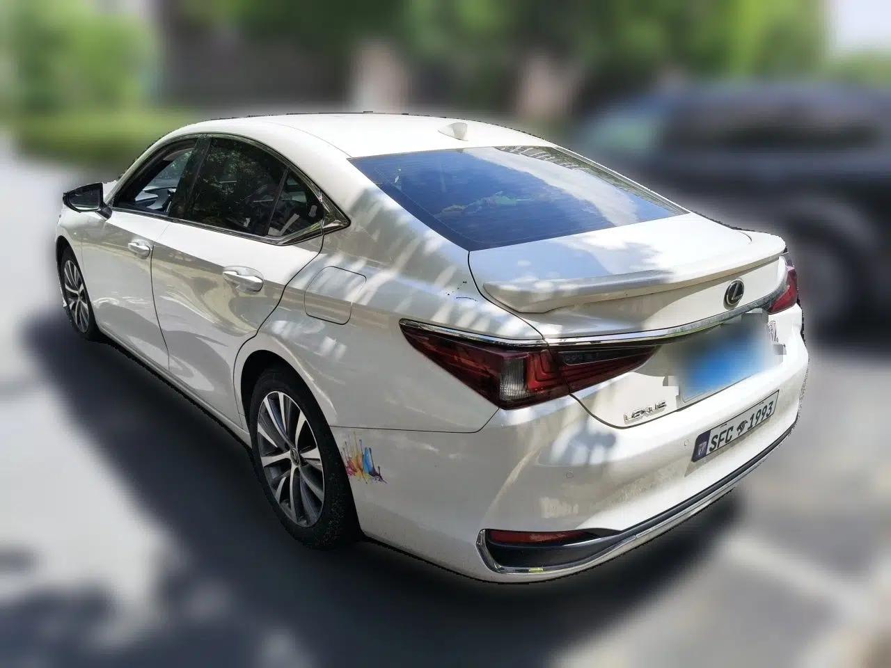 Lexus ES 2021 200 Excellence Edition — миниатюра 4