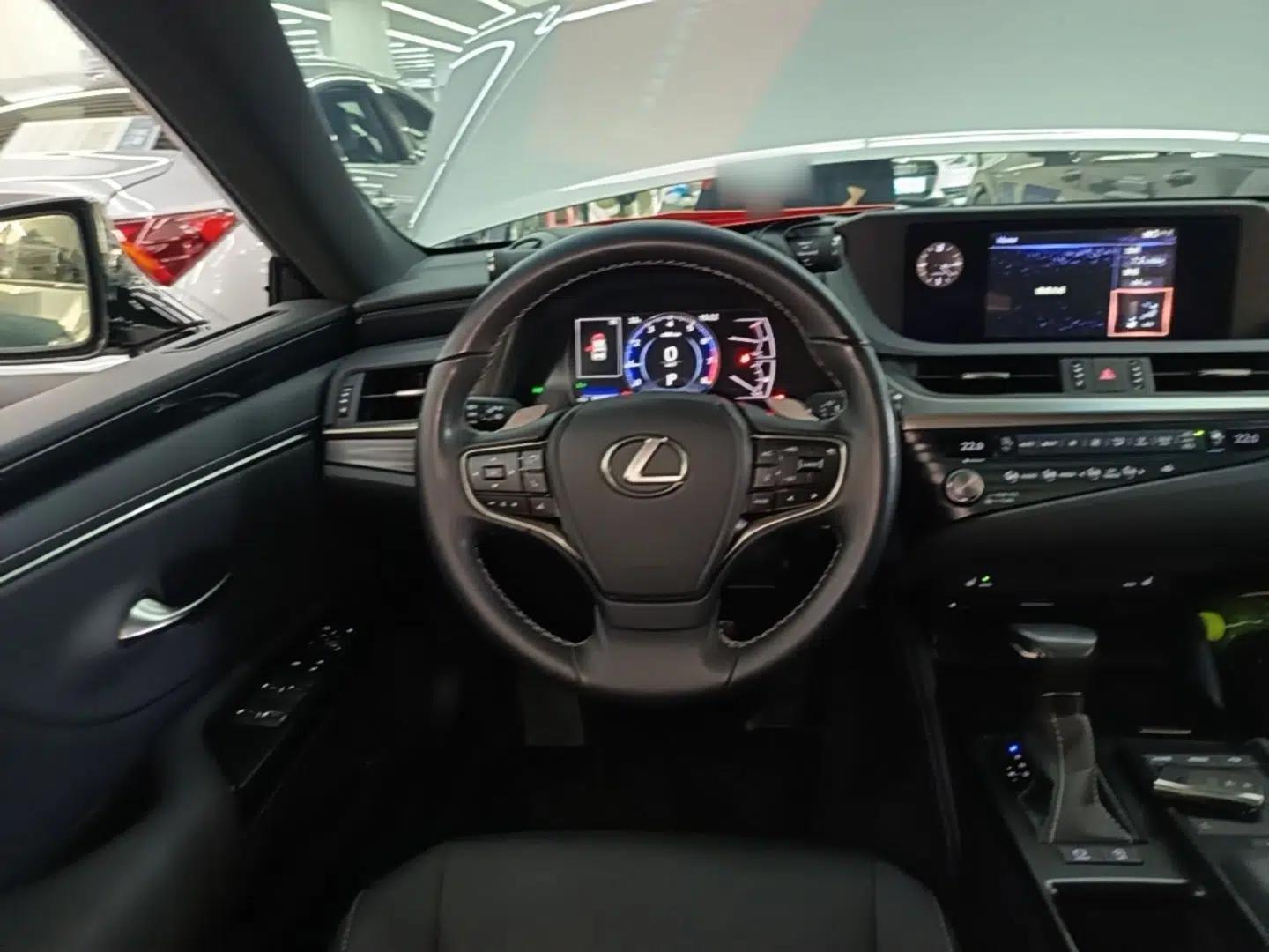 Lexus ES 2020 200 Excellence Edition — миниатюра 18