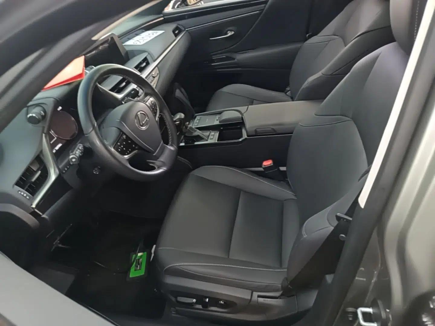 Lexus ES 2020 200 Excellence Edition — миниатюра 22