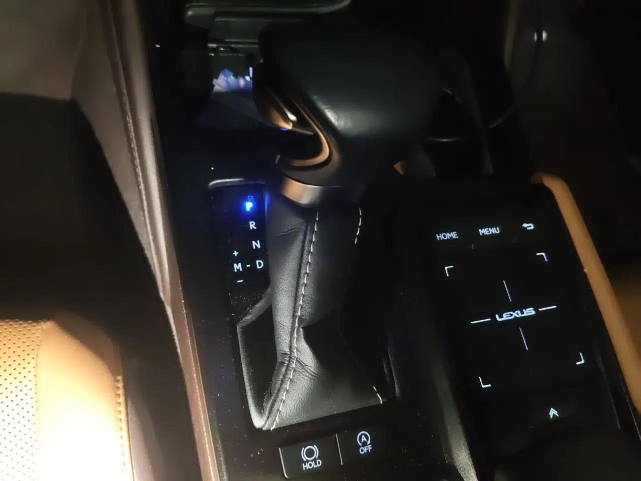 Lexus ES 2021 200 Excellence Edition — миниатюра 14
