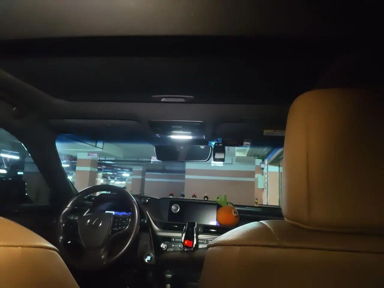 Lexus ES 2021 200 Excellence Edition — миниатюра 18