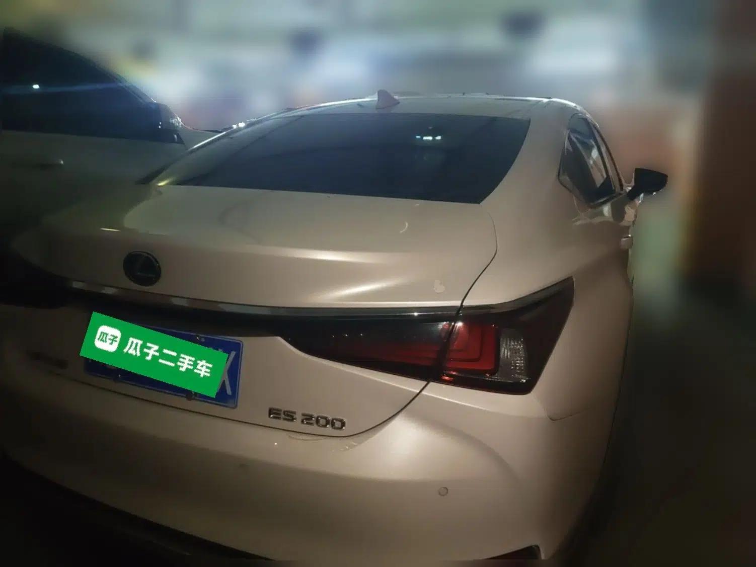 Lexus ES 2021 200 Excellence Edition — миниатюра 6
