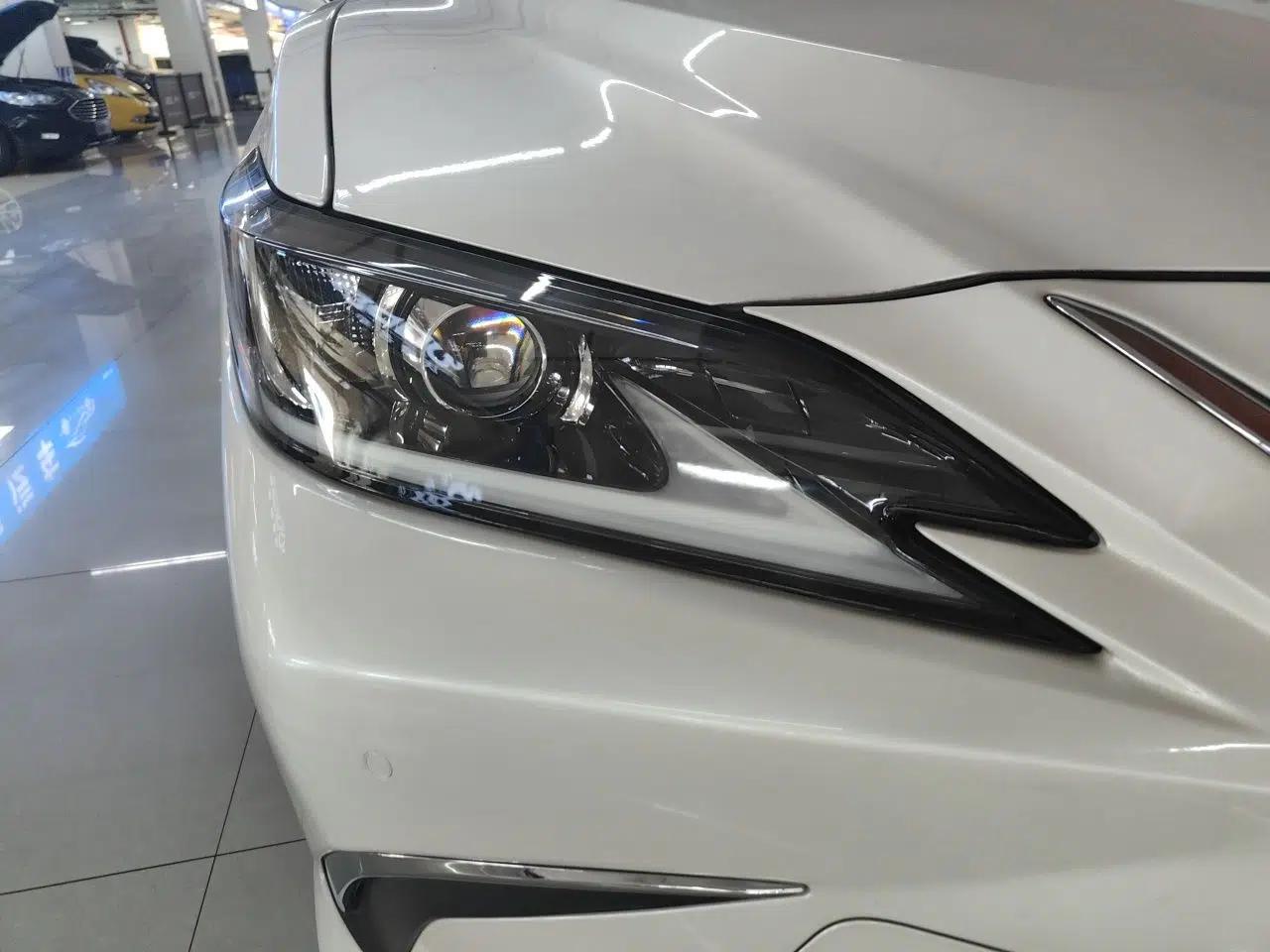 Lexus ES 2020 200 Excellence Edition — миниатюра 7
